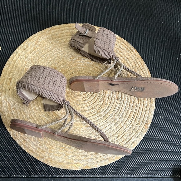 Dolce Vita Boho Suede Ankle Gladiator Sandals Size 7.5 - Picture 3 of 12